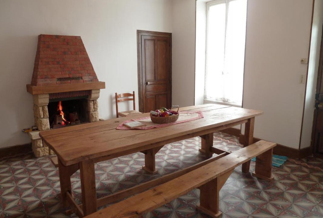 Photo of Others in Anost