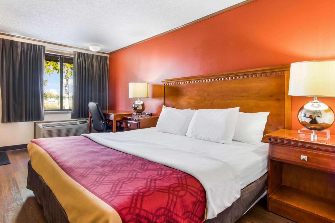 Photo of Bedroom in Norwalk