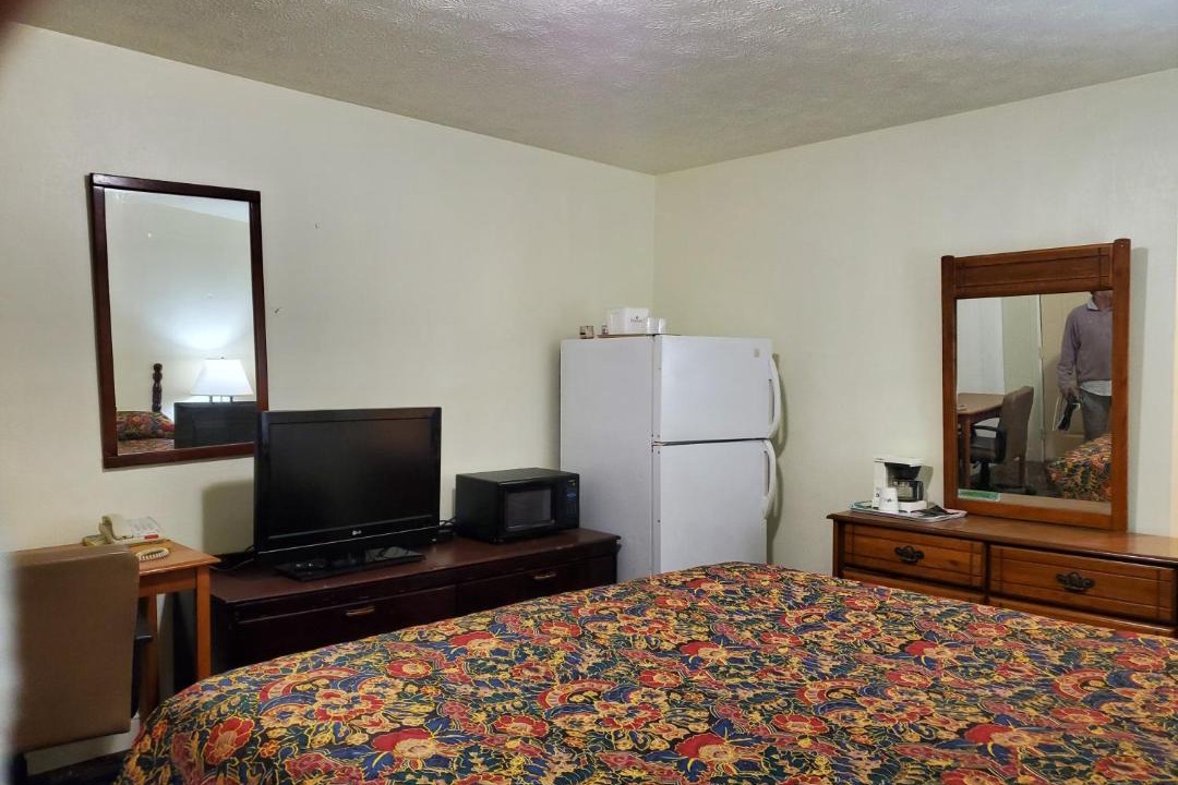 Photo of Bedroom in Candler
