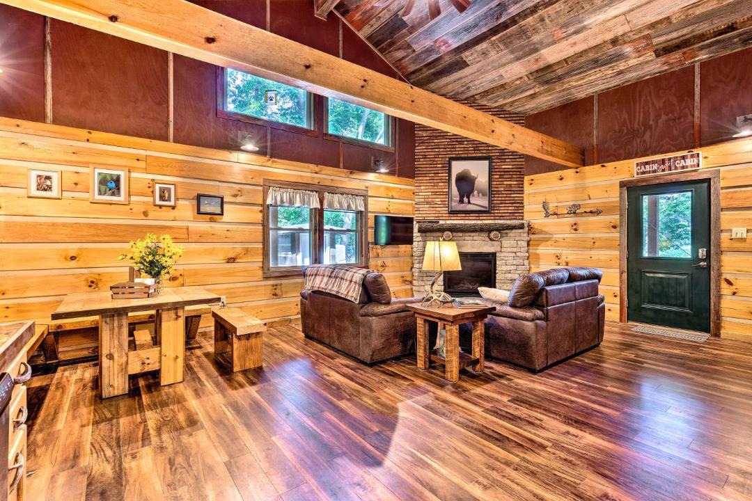 Photo of Livingroom in Elmdale
