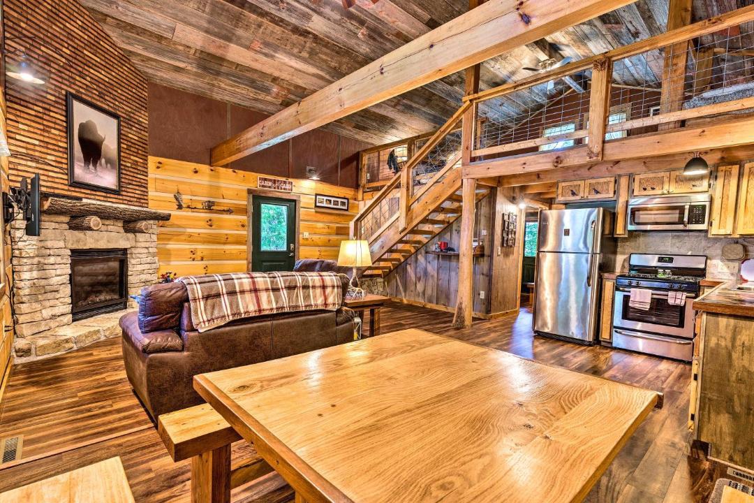 Photo of Livingroom in Elmdale