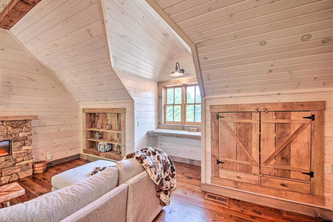 Photo of Others in Bloomington