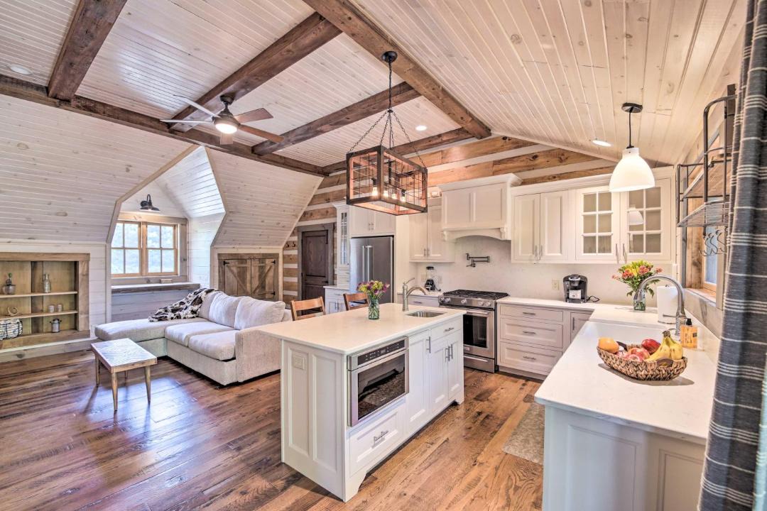 Photo of Others in Bloomington