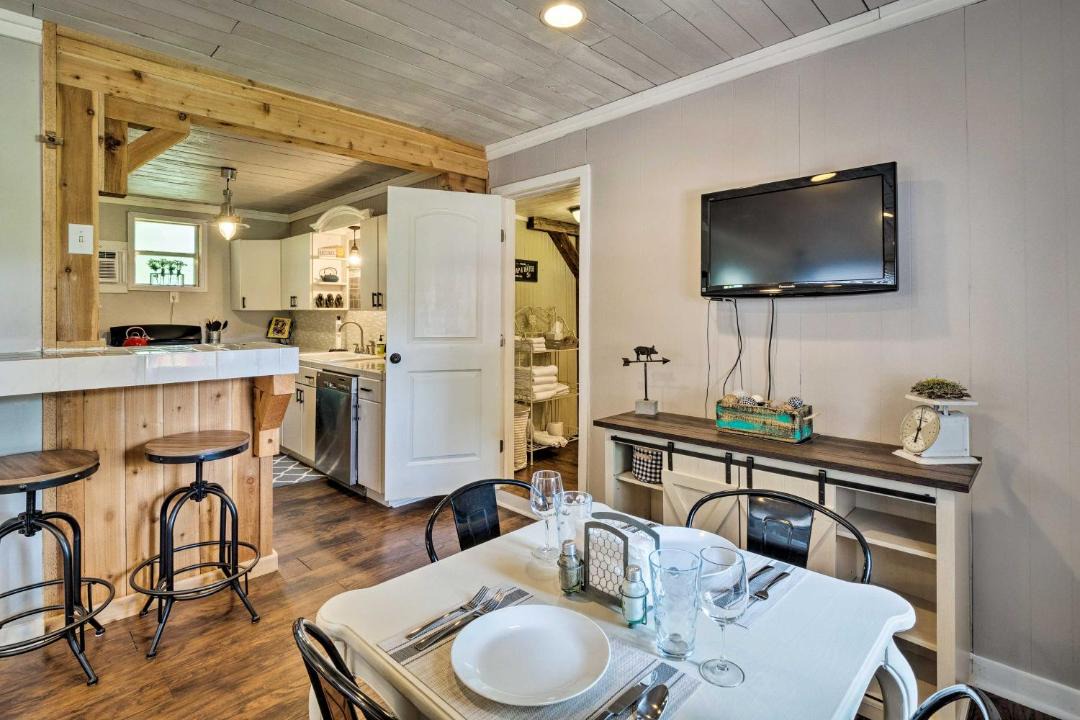 Photo of Kitchen in Apache Shores