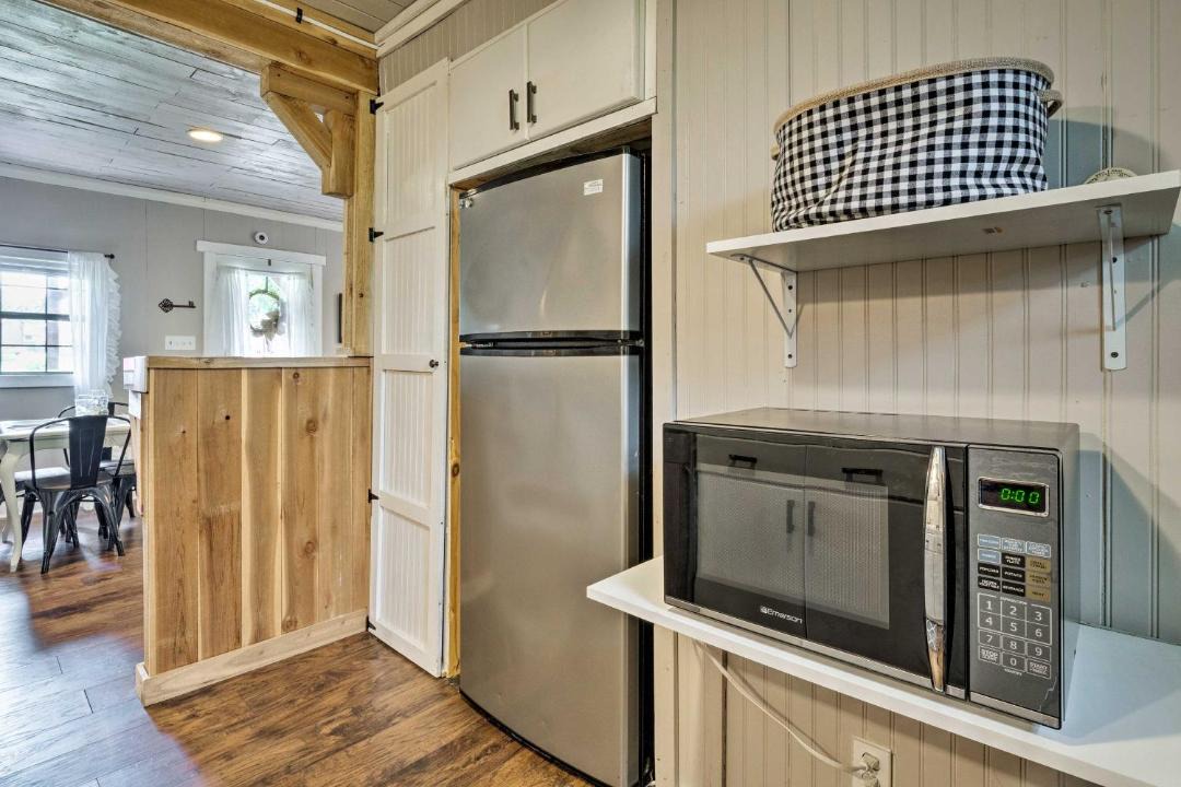 Photo of Kitchen in Apache Shores