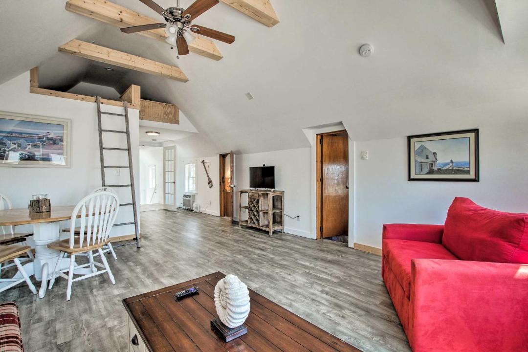 Photo of Livingroom in Old Lyme