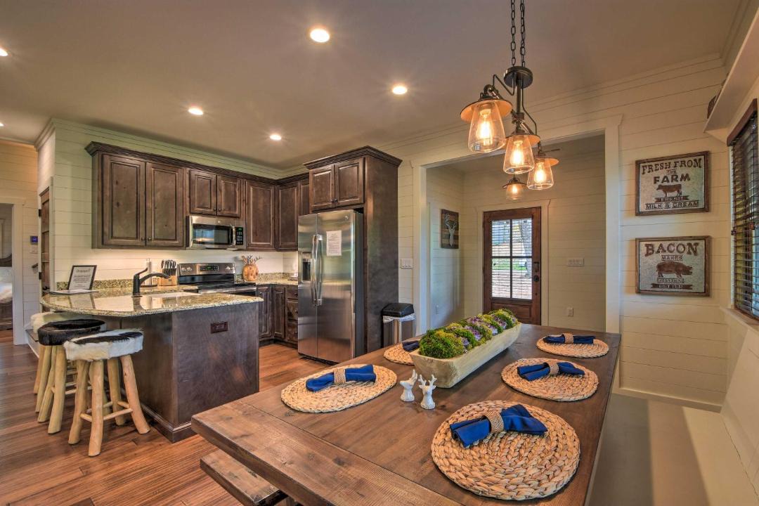 Photo of Kitchen in Glenville
