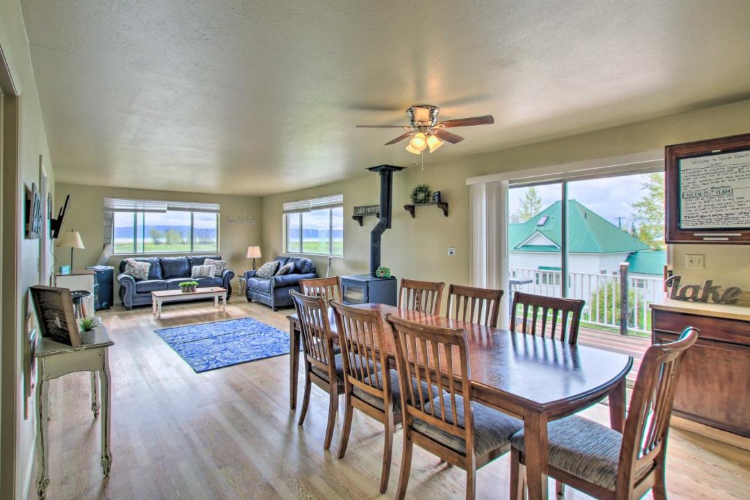 Photo of Livingroom in St. Charles
