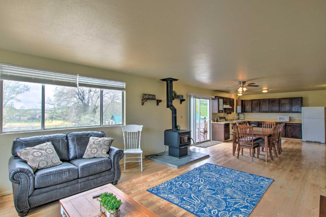 Photo of Livingroom in St. Charles
