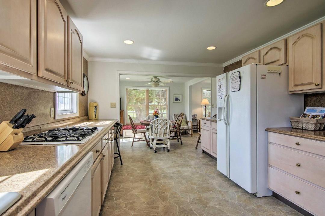 Photo of Kitchen in Davis Wharf