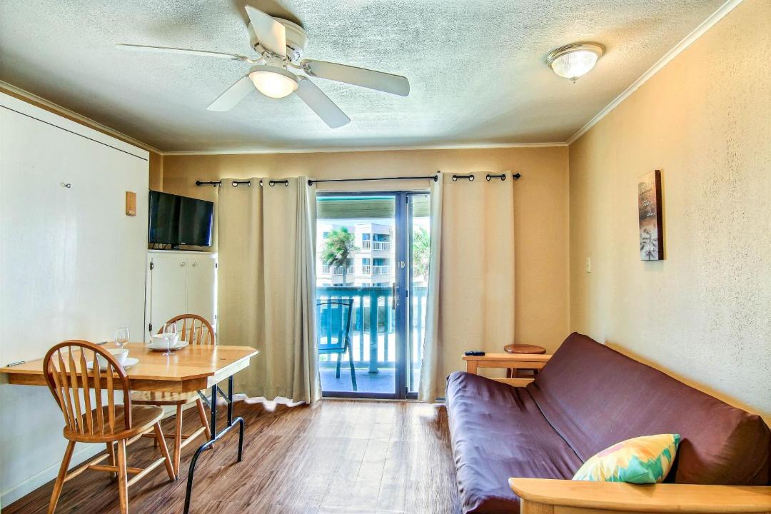 Photo of Livingroom in North Beach