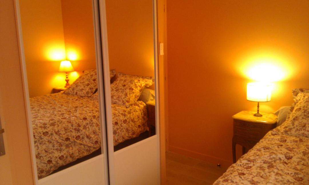 Photo of Bedroom in Voltaire - Saint Amour
