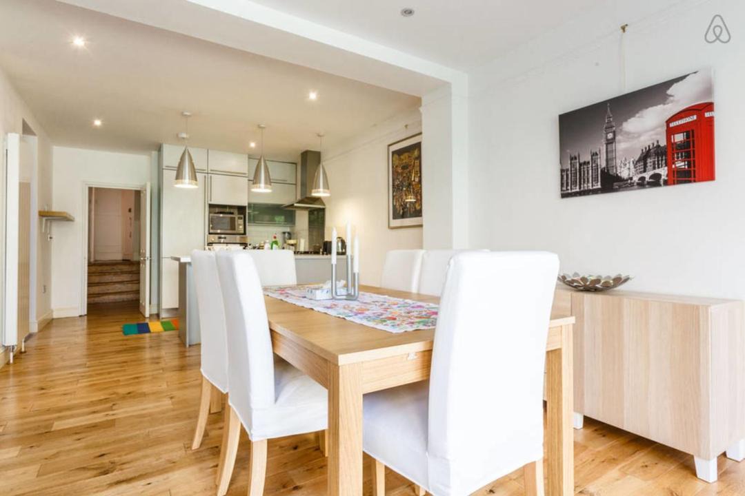 Photo of Livingroom in Kilburn