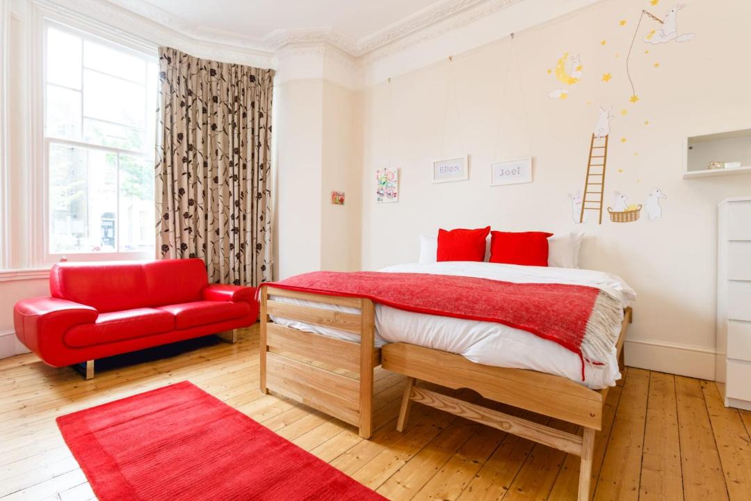 Photo of Others in Kilburn