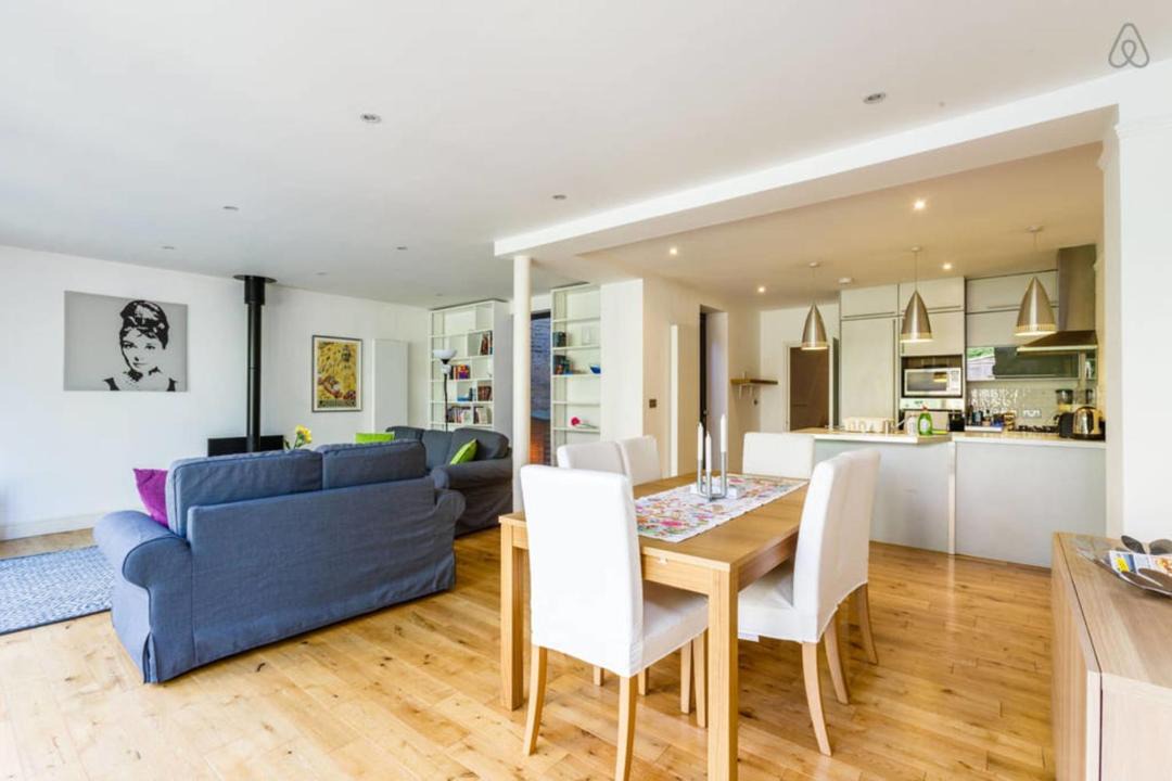 Photo of Livingroom in Kilburn