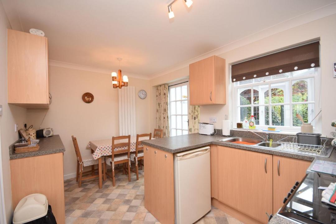Photo of Kitchen in Midhurst