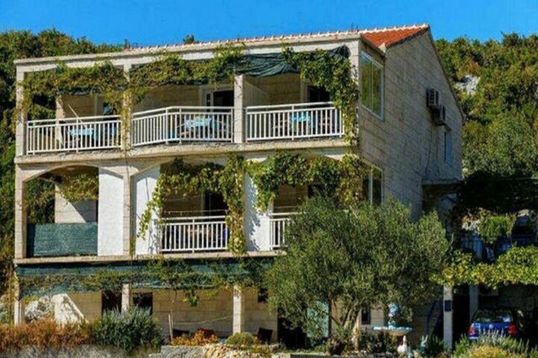 Photo of Buildings in Podimoc