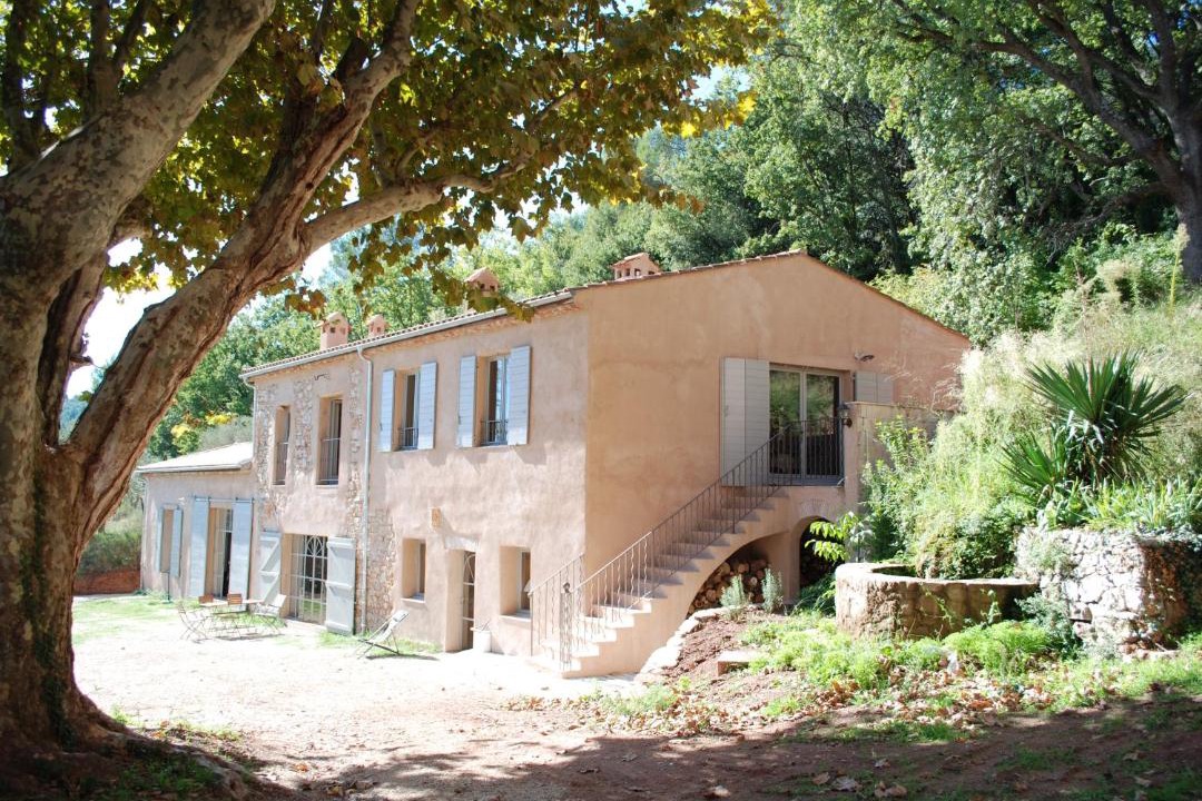 Photo of Buildings in La Motte