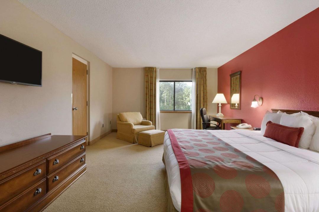 Photo of Bedroom in Southwest Raleigh