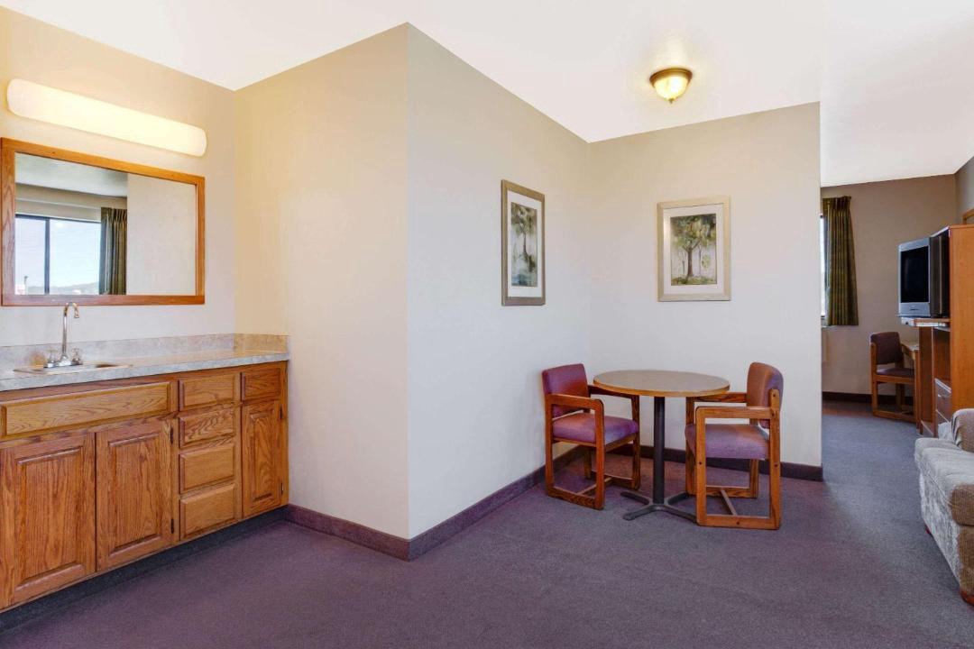 Photo of Others in Altamont