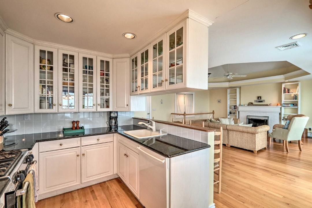 Photo of Kitchen in Atlantic Highlands