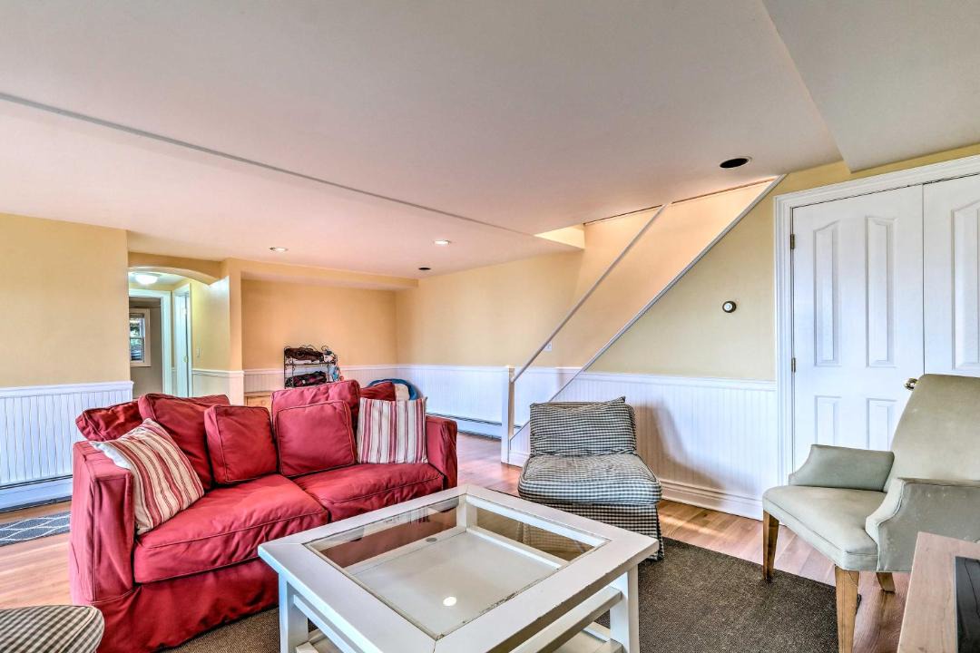 Photo of Livingroom in Atlantic Highlands