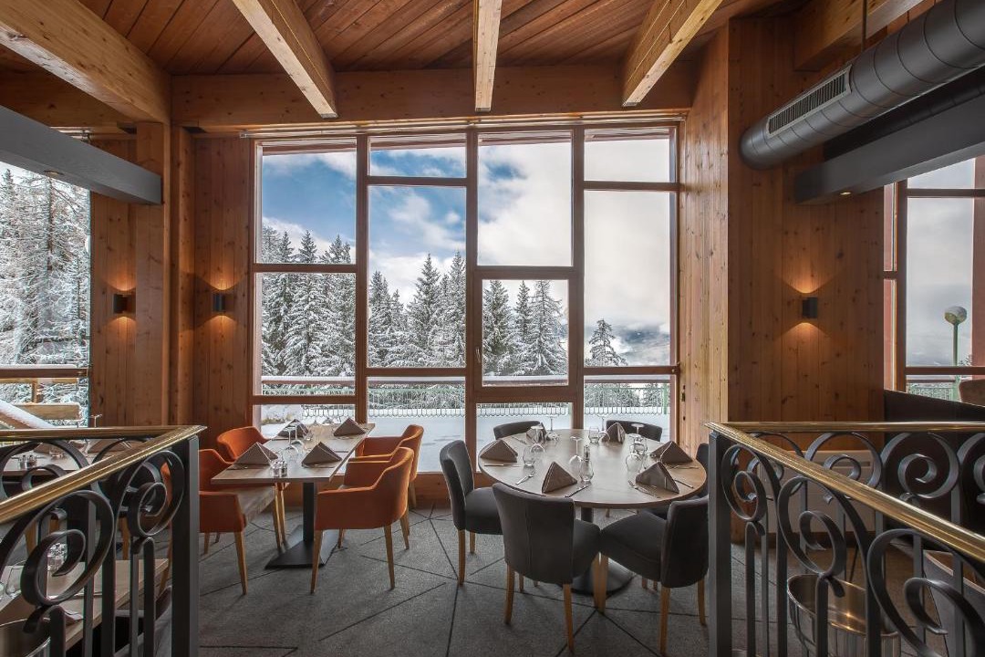 Photo of Others in Arc-1800