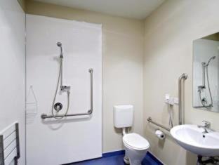 Photo of Bathroom in Otahuhu