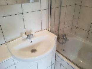 Photo of Bathroom in Abingdon