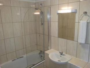 Photo of Bathroom in Abingdon