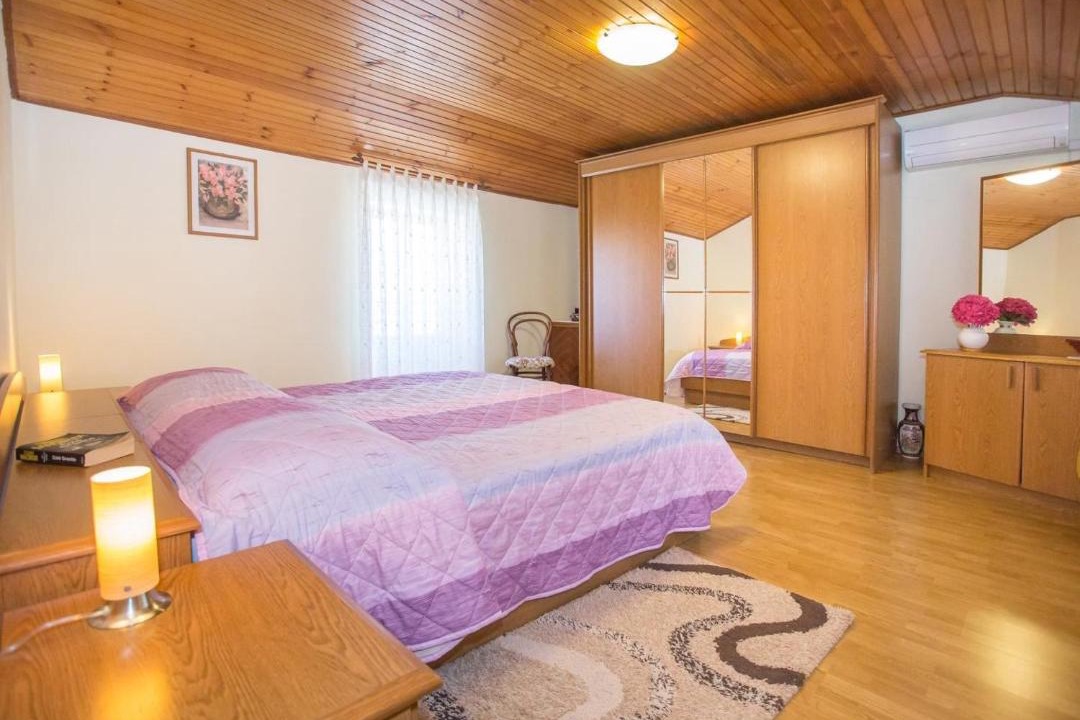 Photo of Bedroom in Tar