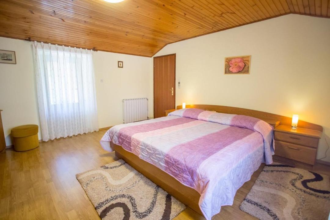 Photo of Bedroom in Tar