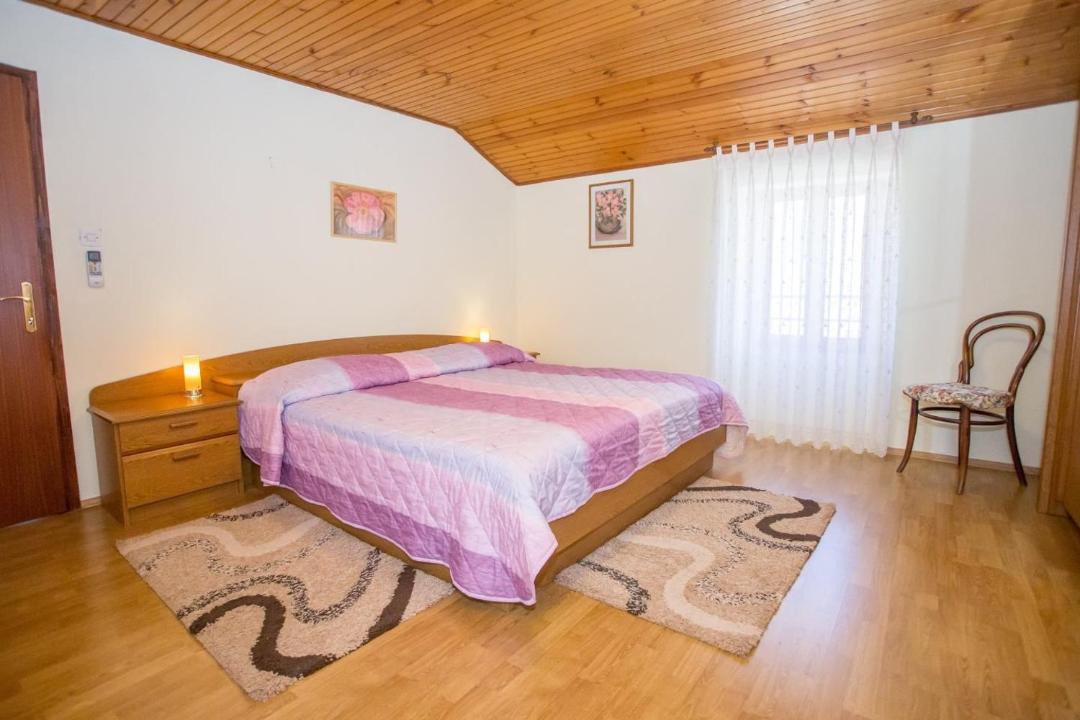Photo of Bedroom in Tar