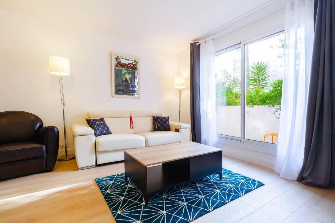 Photo of Livingroom in Minimes - Barriere de Paris