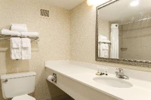 Photo of Bathroom in Cheyenne