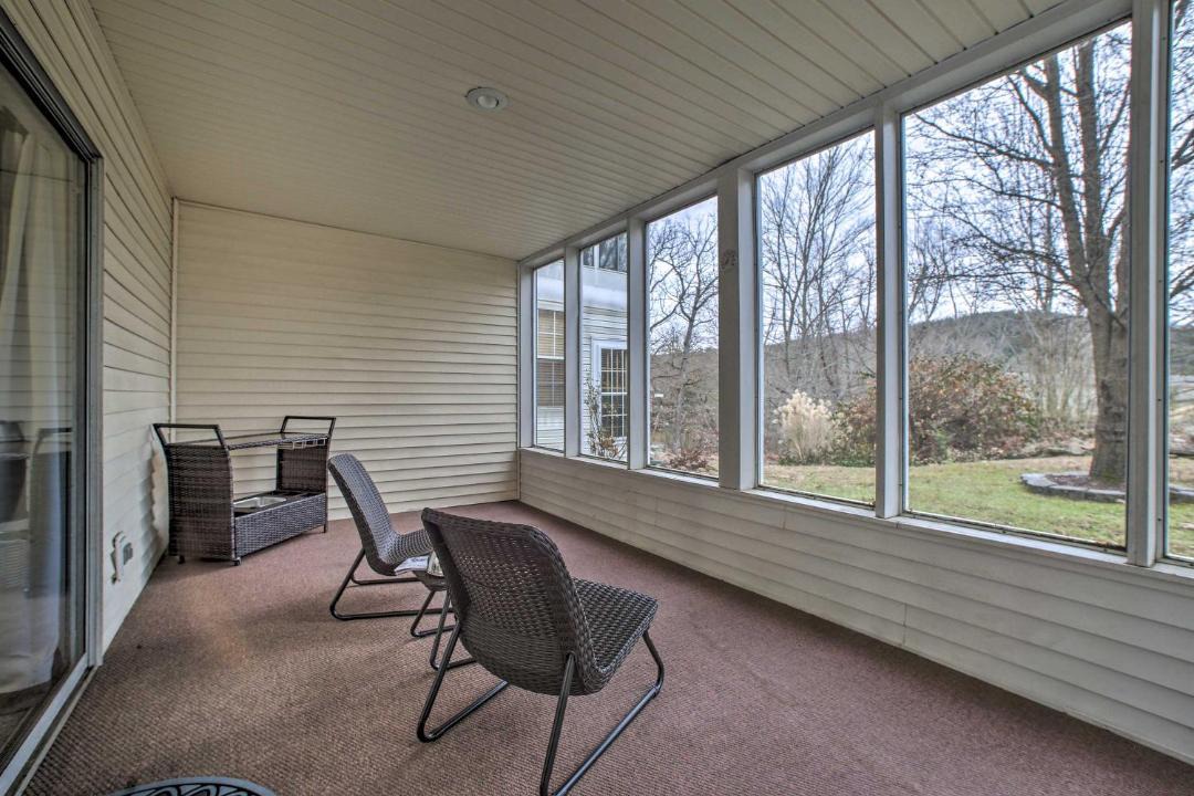 Photo of Livingroom in Table Rock
