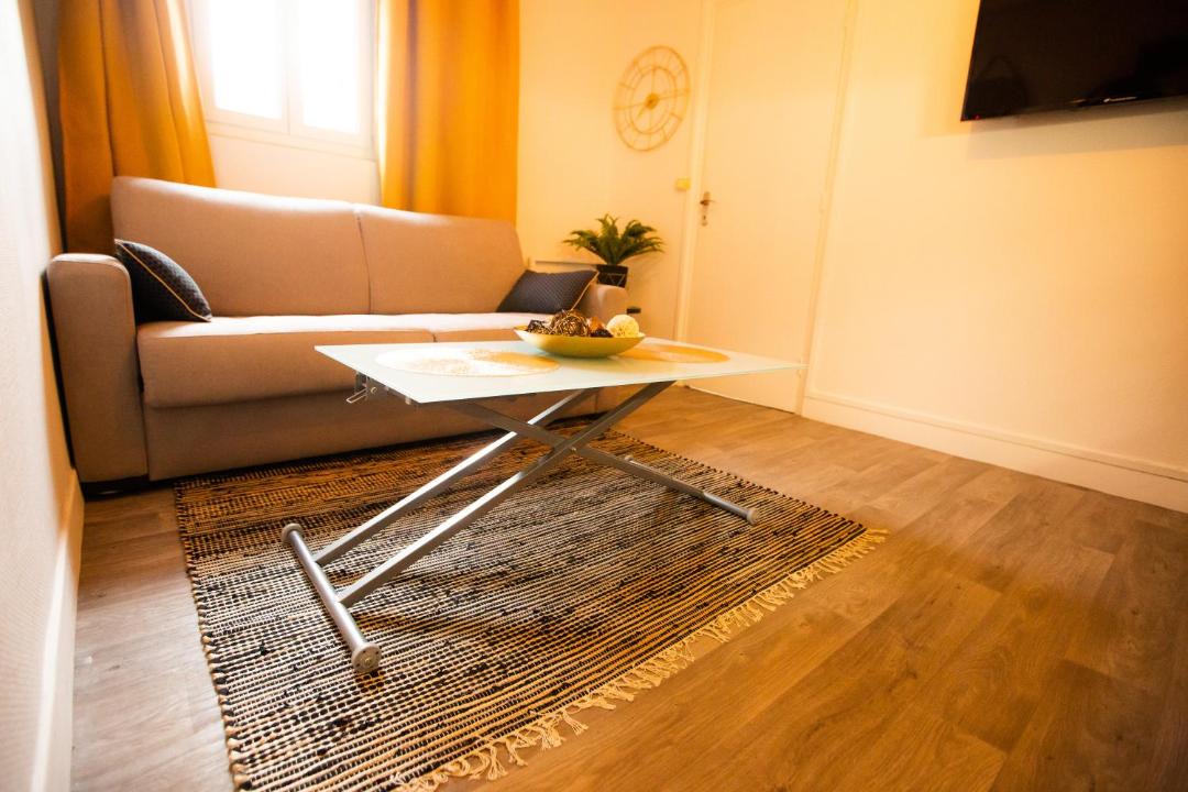 Photo of Livingroom in Coteaux Ouest