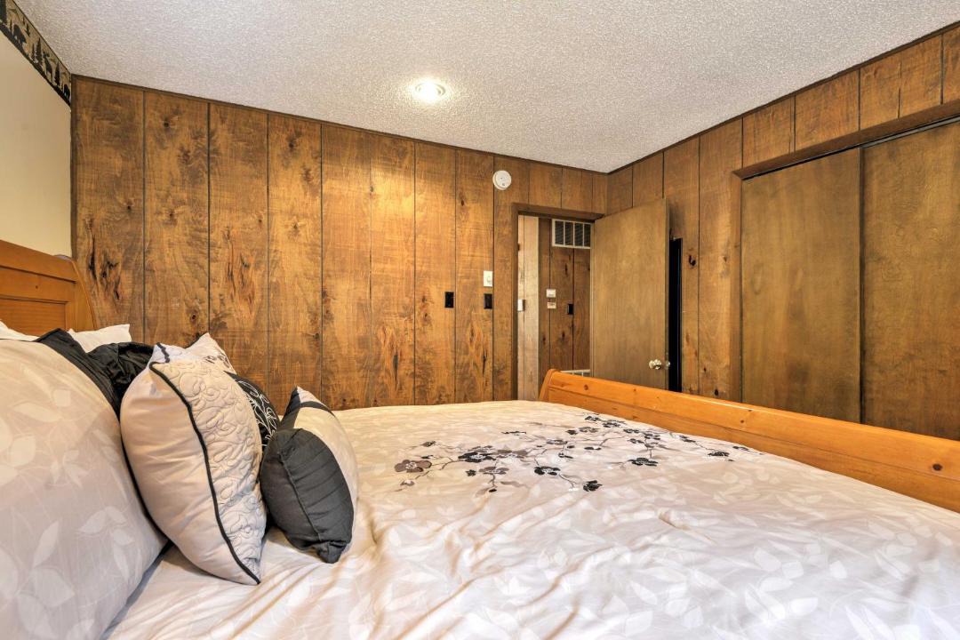 Photo of Bedroom in Lake Harmony Estates