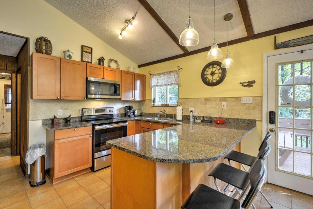 Photo of Kitchen in Lake Harmony Estates