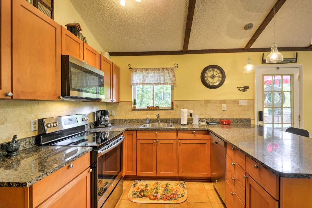 Photo of Kitchen in Lake Harmony Estates