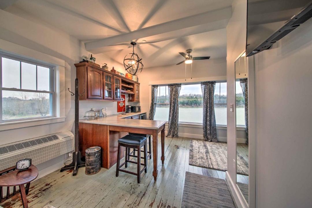 Photo of Others in New Haven