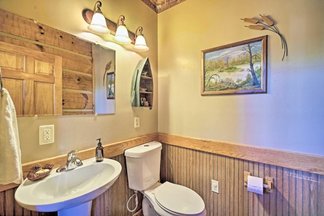 Photo of Bathroom in Bean Station