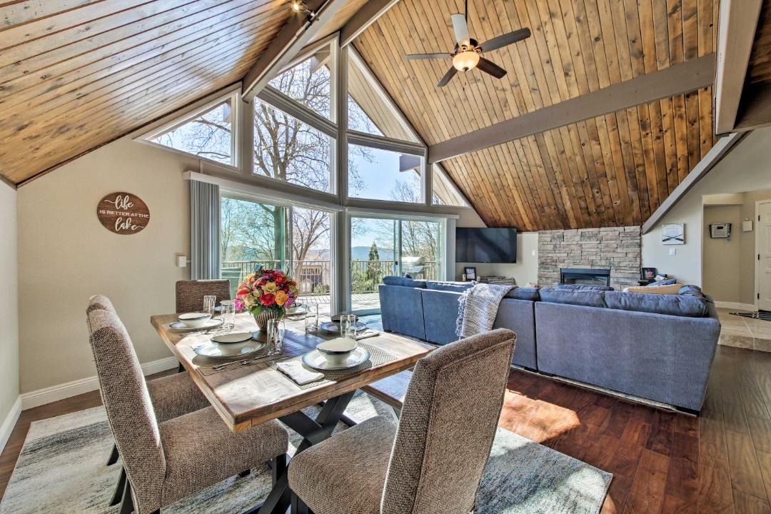 Photo of Others in Lake Arrowhead