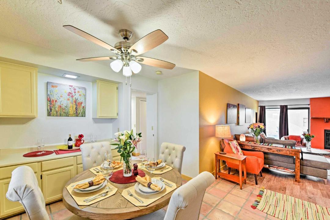 Photo of Livingroom in Oak Creek