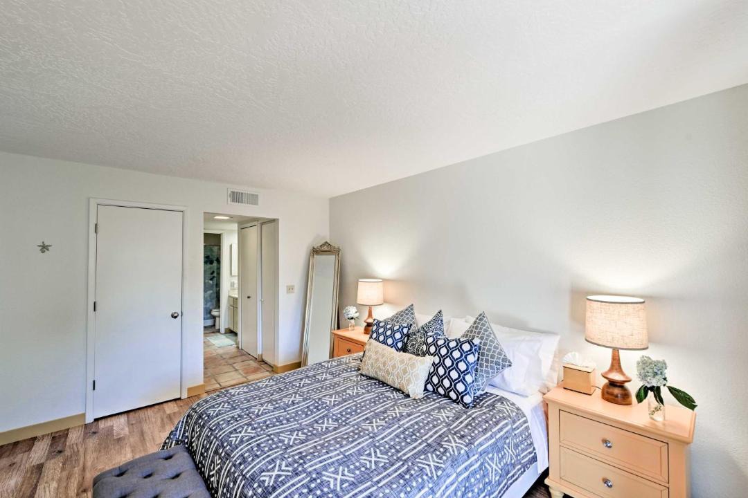 Photo of Bedroom in Oak Creek