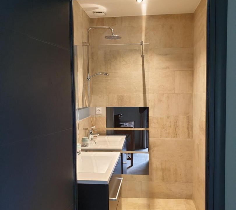 Photo of Bathroom in Laubressel