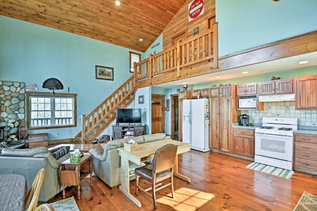 Photo of Livingroom in Wolcott