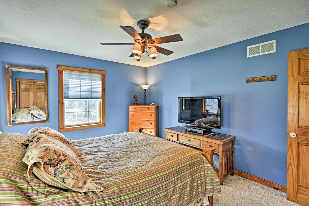 Photo of Livingroom in Wolcott