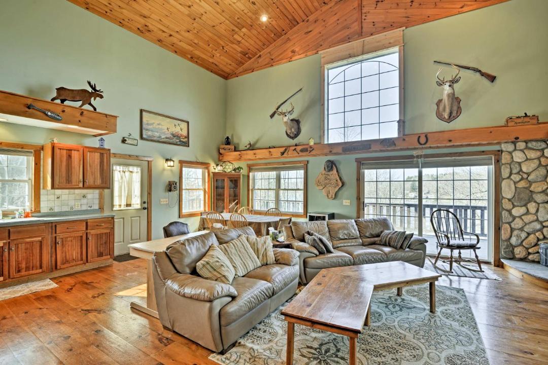 Photo of Livingroom in Wolcott