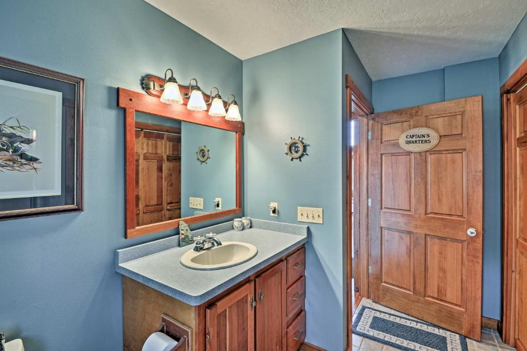 Photo of Others in Wolcott